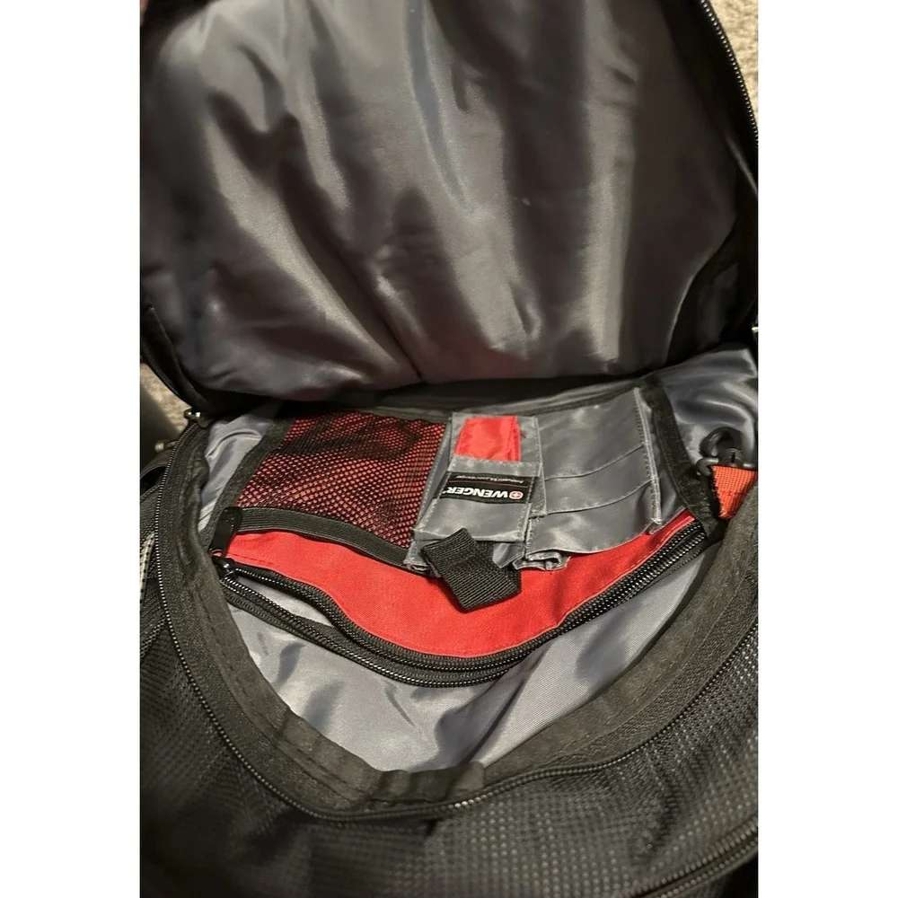 Wenger (Swiss Gear) Laptop Backpack Carrying Bag *Heavy Duty* - Damaged Handle